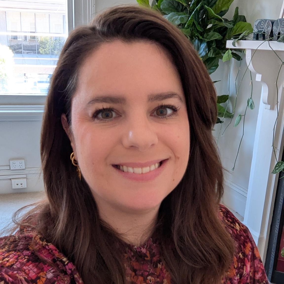 Dr Kelly Nathaniel